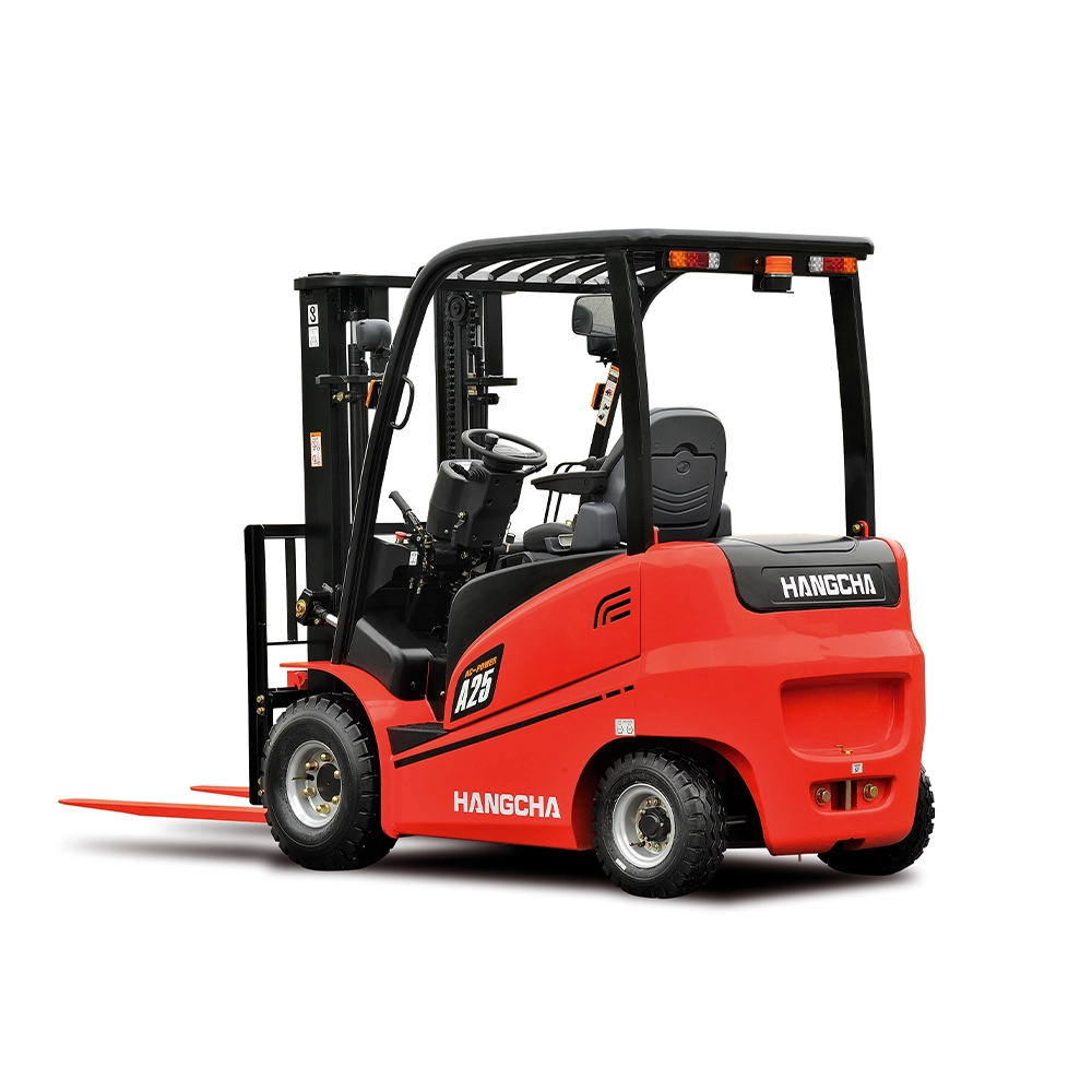 Akülü Froklift Kiralama hizmeti için sunulan kırmızı Hangcha akülü forkliftin arkadan görünümü.